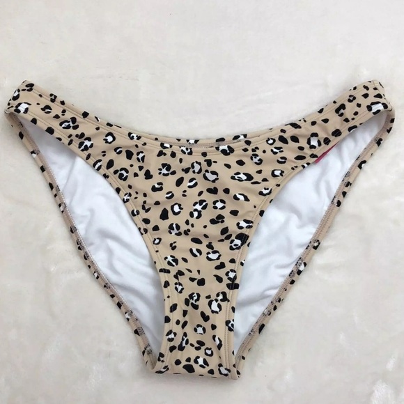 •Size M or L• New Target Xhilaration High Leg Scoop Waist Leopard Swim Bottom - Picture 1 of 7